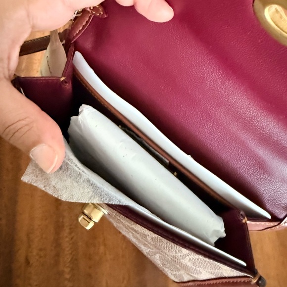 COACH Kiplock Crossbody in Signature Canvas B4/Tan Rust C4204 NWT OS - Picture 4 of 10